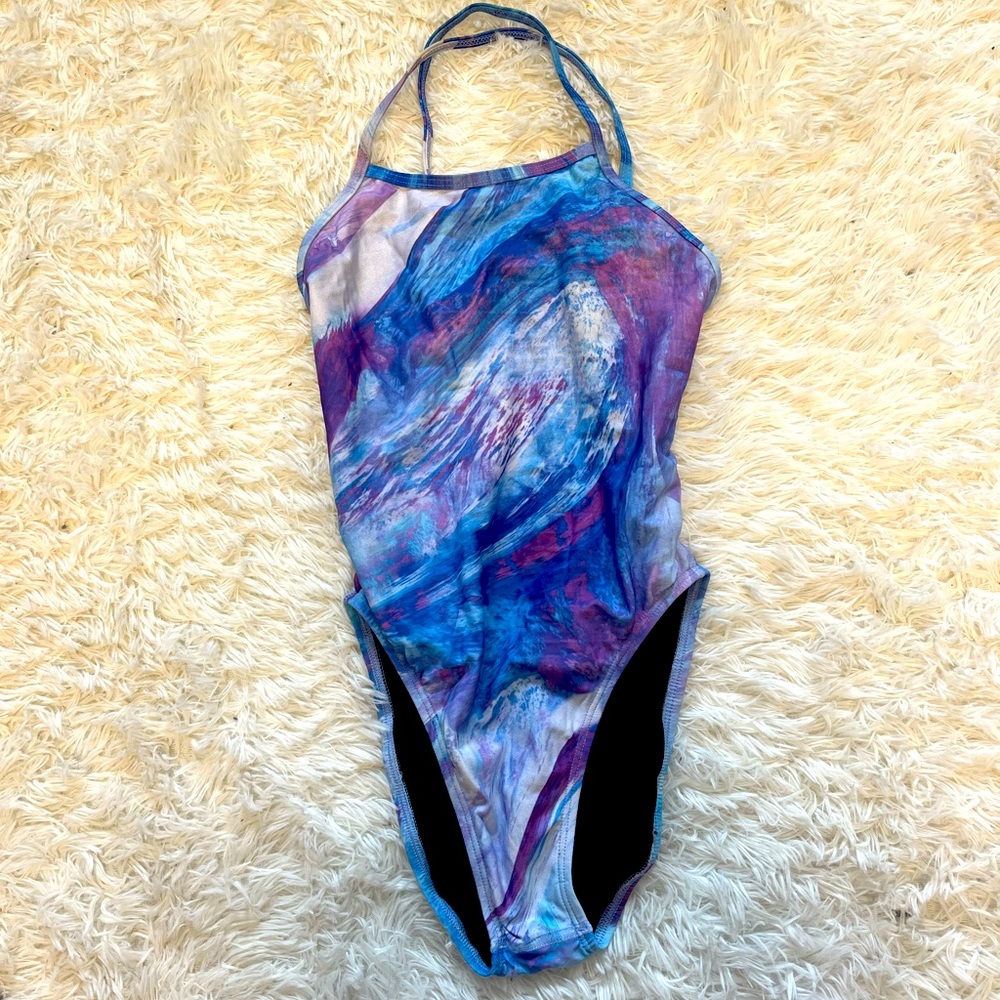 Discontinued Jolyn Print fixed back size 26